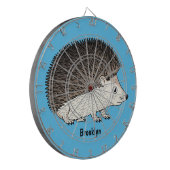 Cute procementegel cartoon illustratie dartbord (Voorkant Links)