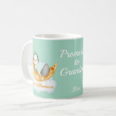 Cute Promoted to Grandma Baby Penguin Coffee Mok (Voorkant links)