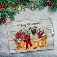 Cute Pug Dog in Basket met kerstkaart