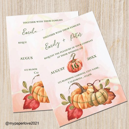 Cute Pumpkin najaar Leaves Monogram Fall Weddensch Uitnodiging Briefkaart