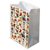 Cute Puppy Dog Kerstmis Medium Cadeauzakje (Achterkant Gekanteld)