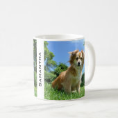 Cute Puppy in Garden Personalised Koffiemok (Voorkant rechts)