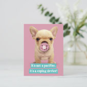 Cute Puppy met Pacifier Briefkaart (Staand voorkant)