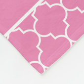 Cute Puppy Roze Quatrefoil met naam Fleece Deken (Hoek)