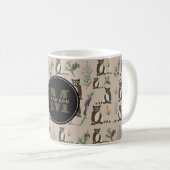 Cute Raccoon in Pine Forest Pattern Monogram Koffiemok (Voorkant rechts)