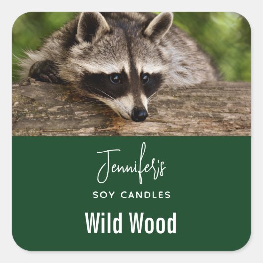 Cute Raccoon Resting on a Log Candle Business Vierkante Sticker (Voorkant)