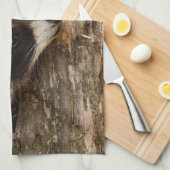 Cute Raccoon Resting on a Log Theedoek (Quarter Fold)