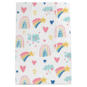 Cute Rainbow Hearts & Clouds Pattern Medium Cadeauzakje (Achterkant)