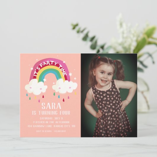 Cute Rainbow Photo Birthday Invitation Kaart (Staand voorkant)