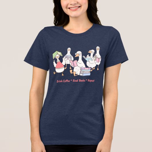 Cute Reading Geese T-Shirt • Book Lover Tee (Voorkant)