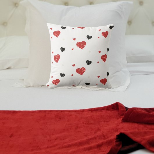Cute Red and Black Polka Dot Hearts Throw Pillow Kussen