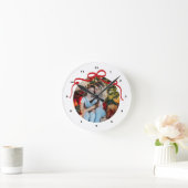 Cute Red Coquette Bow Ribbon Custom Photo Gift Ronde Klok (Huis)