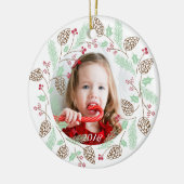 Cute Red en Green Pine en Holly Wreater Kerstmis Keramisch Ornament (Links)