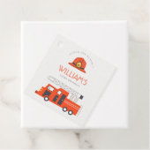 Cute Red Firetruck Engine Kinder elke zondag Bedankjes Labels (In situ)