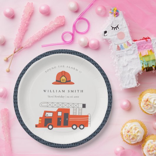 Cute Red Firetruck Engine Kinder elke zondag Papieren Bordje (Feest)