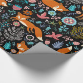 Cute Red Foxes Flowers & Birds Pattern Cadeaupapier (Hoek)