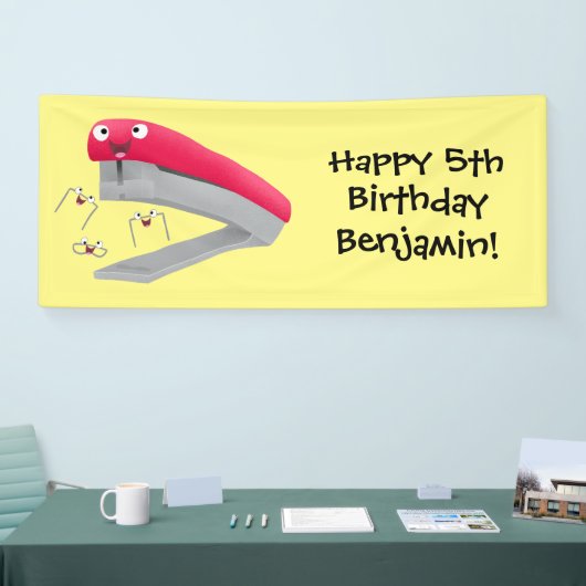 Cute red happy stapler cartoon spandoek (Beurs)