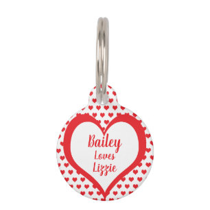 Cute Red Hearts met Red & White Hearts Monogram Huisdierpenning