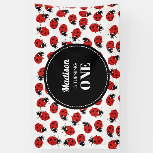 Cute Red Ladybug Birthday Party Spandoek (Verticaal)
