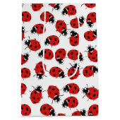 Cute Red Ladybug Pattern Medium Cadeauzakje (Achterkant)