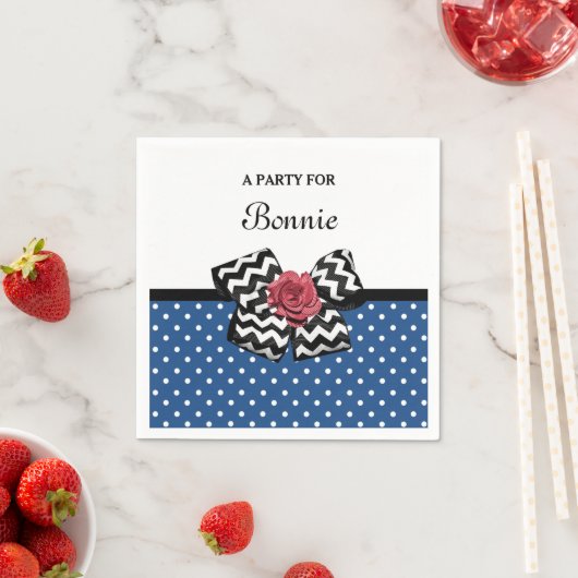 Cute Red Polka Dots with Chevron Roos Bow and Name Servet (Insitu)