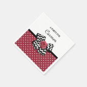 Cute Red Polka Dots with Chevron Roos Bow and Name Servet (Hoek)