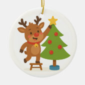 Cute Reindeer Decorating Tree Personalized Name Keramisch Ornament (Voorkant)