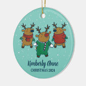 Cute Reindeer Kerstfeest Joy Snowy Winter Holiday Keramisch Ornament (Links)