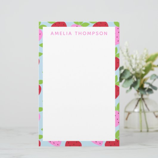 Cute Retro Aardbery Fruit Pattern Personalized Briefpapier (Staand voorkant)