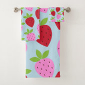 Cute Retro Aardbery Fruit Pattern Pink Red Blue Bad Handdoek (Insitu)