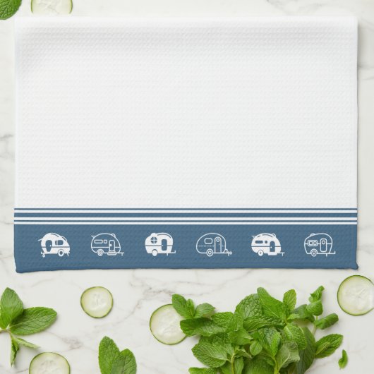 Cute Retro Campers in Blue and White Theedoek (Gevouwen)