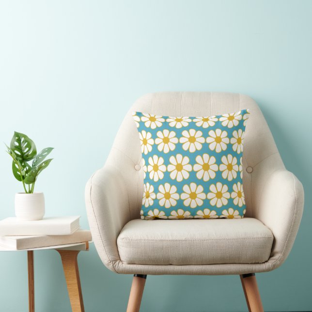 Cute Retro Floral Daisy Pattern Mustard and Blue Kussen (Stoel)