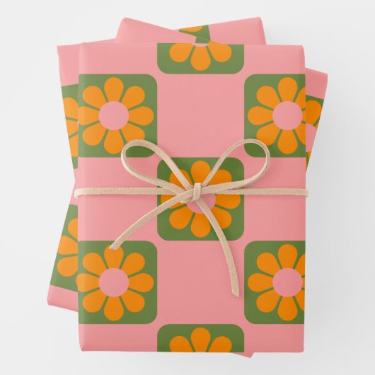Cute Retro Hippie Flower Checkerboard Roze Groen Inpakpapier Vel (In situ)