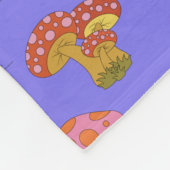 Cute Retro Hippie-paddenstoelpatroon in Paars Fleece Deken (Hoek)