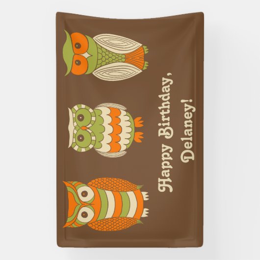 Cute Retro Owls Brown gepersonaliseerd Spandoek (Verticaal)