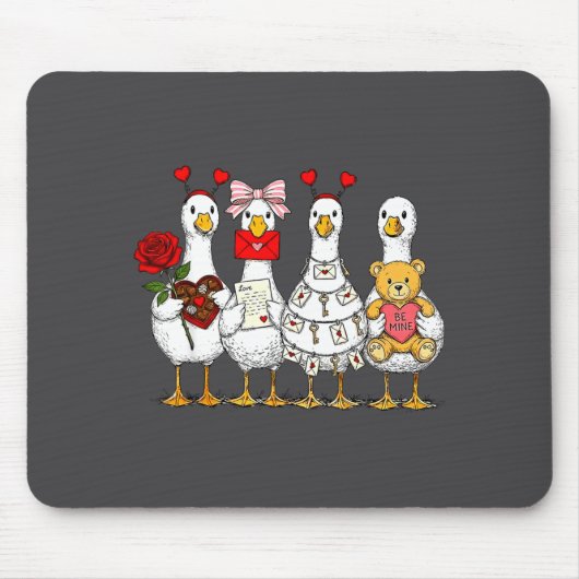 Cute Retro Valentine Silly Gooses Duck Love Couple Muismat (Voorkant)