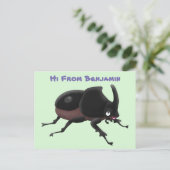 Cute rhinoceros kever cartoon illustratie briefkaart (Staand voorkant)