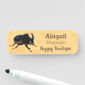 Cute rhinoceros kever cartoon naamplaatje (In situ)