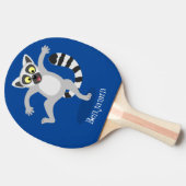 Cute ring tail lemur dansend cartoon illustratie tafeltennisbatje (Zijkant)