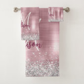 Cute roos blush Silver Faux monogram Bad Handdoek (Insitu)