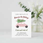 Cute roze auto met kerstboomvakantie aankondigingskaart (Staand voorkant)