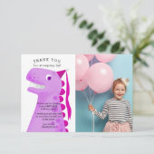 Cute Roze Dinosaurus Verjaardagsfeest Foto Bedankkaart (Staand voorkant)