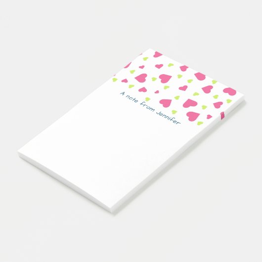 Cute roze en Green Tumbling Hearts Pattern Post-it® Notes (Schuin)