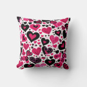 Cute Roze en Zwarte Hartjes Kussen (Voorkant)
