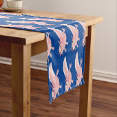 Cute roze happy axolotl korte tafelloper (Voorbeeld)