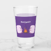Cute roze marshmallows bij kampvuur cartoon glas (Voorkant)