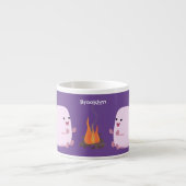 Cute roze marshmallows by kamp fire cartoon espresso kop (Voorkant)