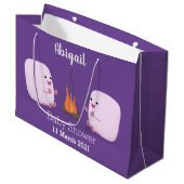 Cute roze marshmallows by kamp fire cartoon groot cadeauzakje (Voorkant Gekanteld)