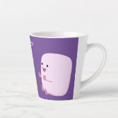 Cute roze marshmallows by kamp fire cartoon latte mok (Rechts)