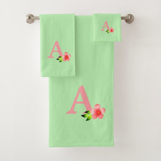 Cute roze monogram met bloem op kalkgroen bad handdoek (Insitu)
